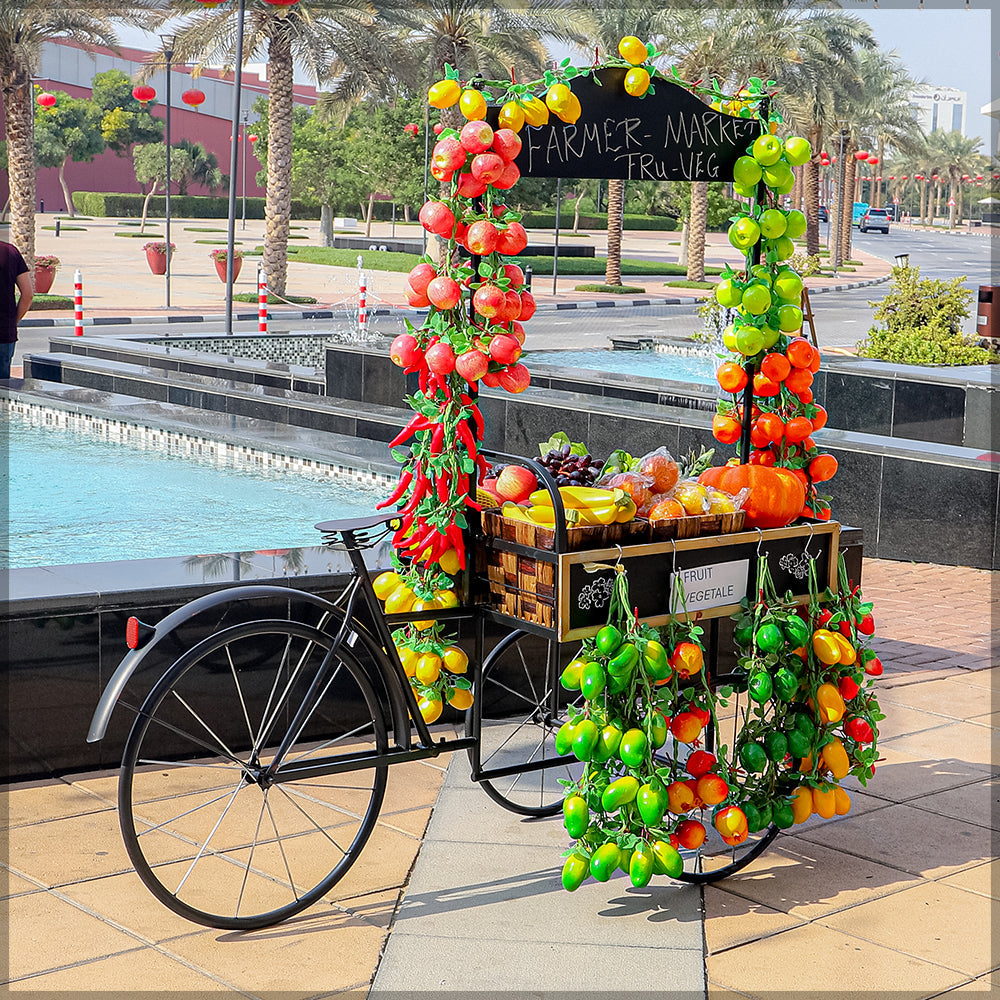 دراجة معدنية زخرفية للعرض