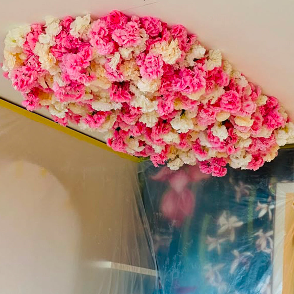 🌸 تركيب جدار زهور صناعي أنيق للعرض فقط (غير معروض للبيع)