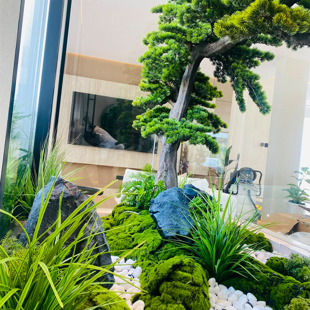 🌿 حوّل مساحتك بخضرة صناعية فاخرة للعرض فقط (غير معروض للبيع)