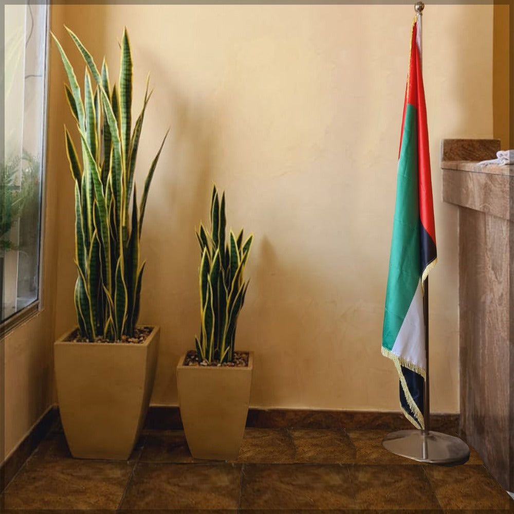 تنسيق وديكور نباتات صناعية للمكاتب للعرض فقط (غير معروض للبيع)