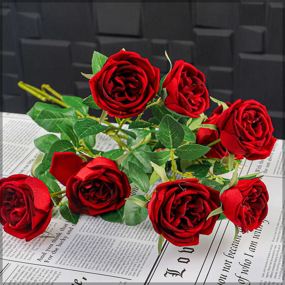 ساق زهرة ورد صناعية بأربعة رؤوس (بدون مزهرية)