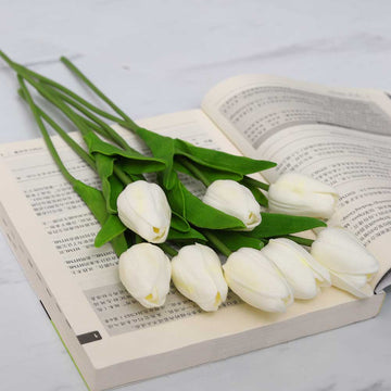 باقة واحدة من زهور التوليب الصناعية (بدون مزهرية)